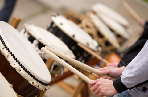drumming