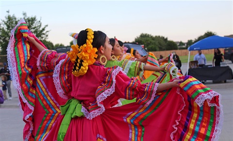 HHM-Dancers.jpg