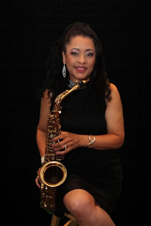Joyce-Spencer-I7vaBiyDkgA-.jpg